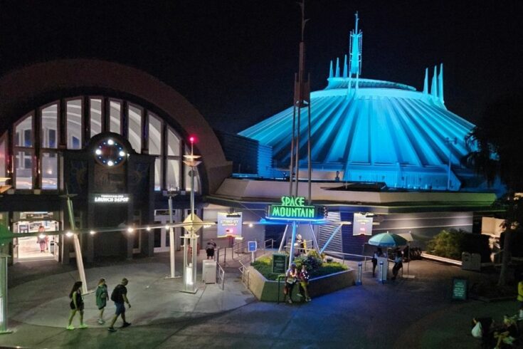 Is Space Mountain Scary What To Expect At Disney World