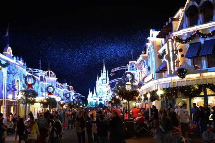 Mickey's Very Merry Christmas Party Guide