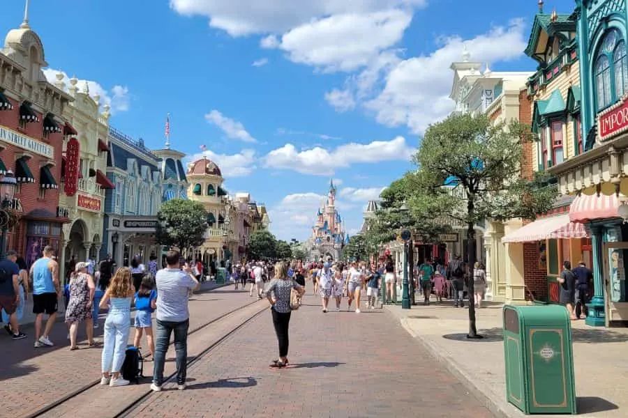 2024 Disneyland Paris Guide   Dlp Main Street .webp