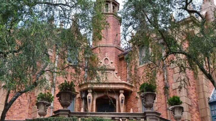 Haunted Mansion in Disney World